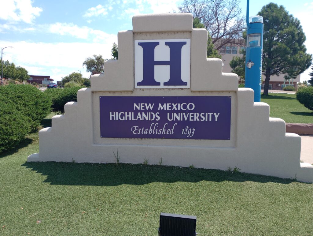 Highlands University Sign